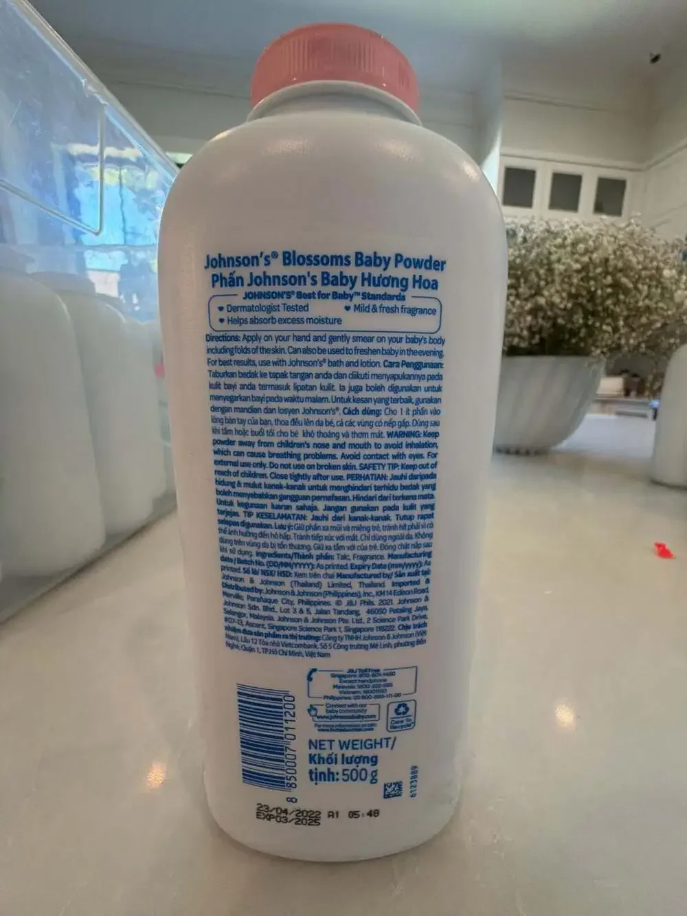 Johnson's Blossoms Baby Powder 500g with talc 17.6oz sealed collectible